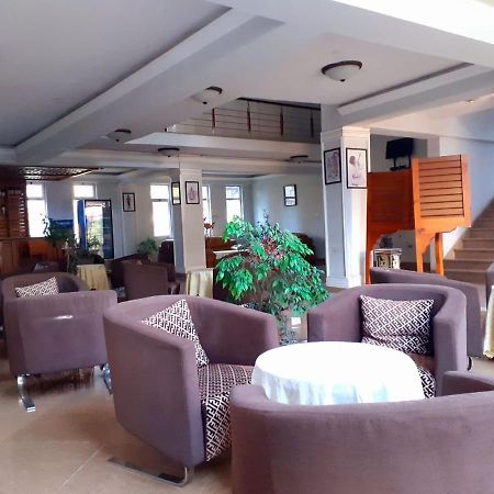 Amenities Hotel 아디스아바바 외부 사진