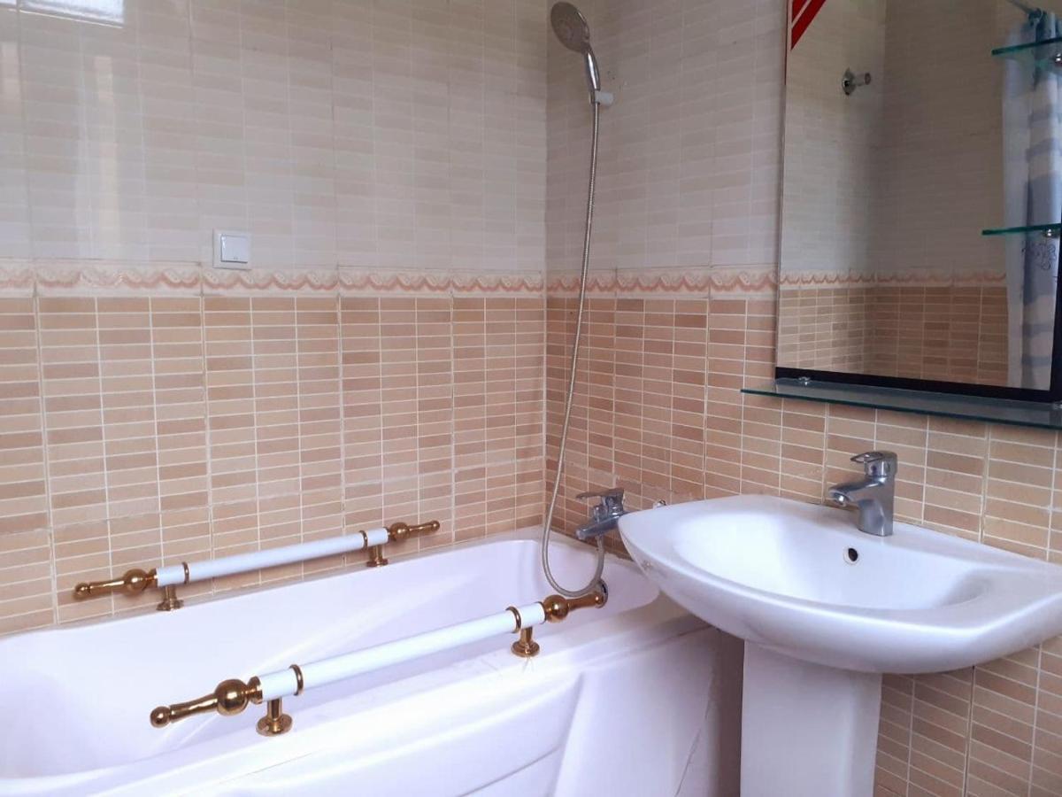 Amenities Hotel 아디스아바바 외부 사진