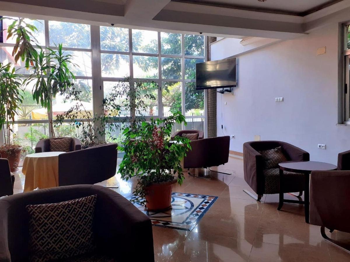 Amenities Hotel 아디스아바바 외부 사진